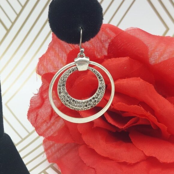 Silver Tone Double Hoop Earrings Marcasite Chip Hook Style 1.25" - Picture 5 of 7